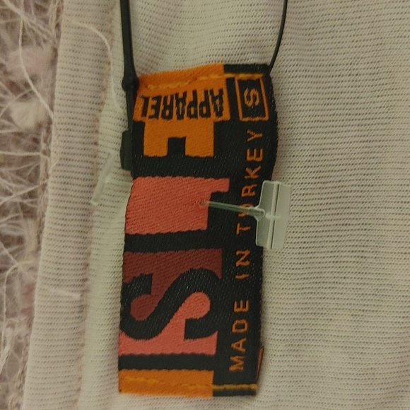 🛳️ Isle Top - Picture 10 of 16